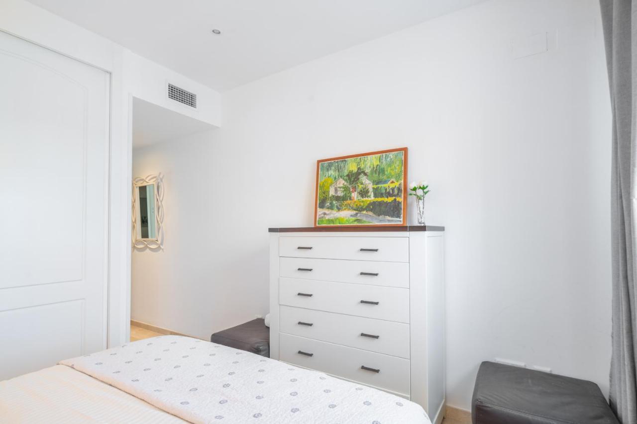Atico 2 Terrazas Junto Al Mar By Rent Me Apartment Естепона Екстериор снимка